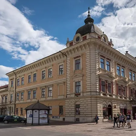 Apartment Understreet With Private Parking Košice